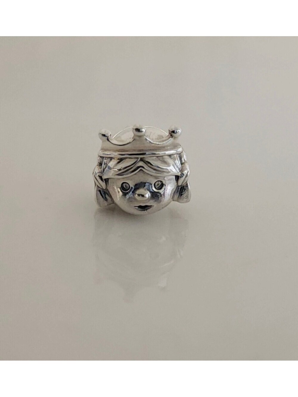 AUTHENTIC PANDORA PRECIOUS PRINCESS CHARM #791960
